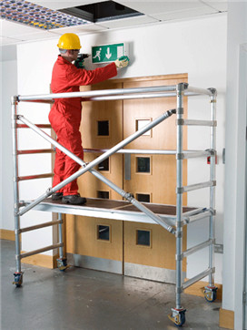 2.Snappy快速折疊鋁合金腳手架檢修平臺.jpg 2.Snappy快速折疊鋁合金腳手架檢修平臺.jpg